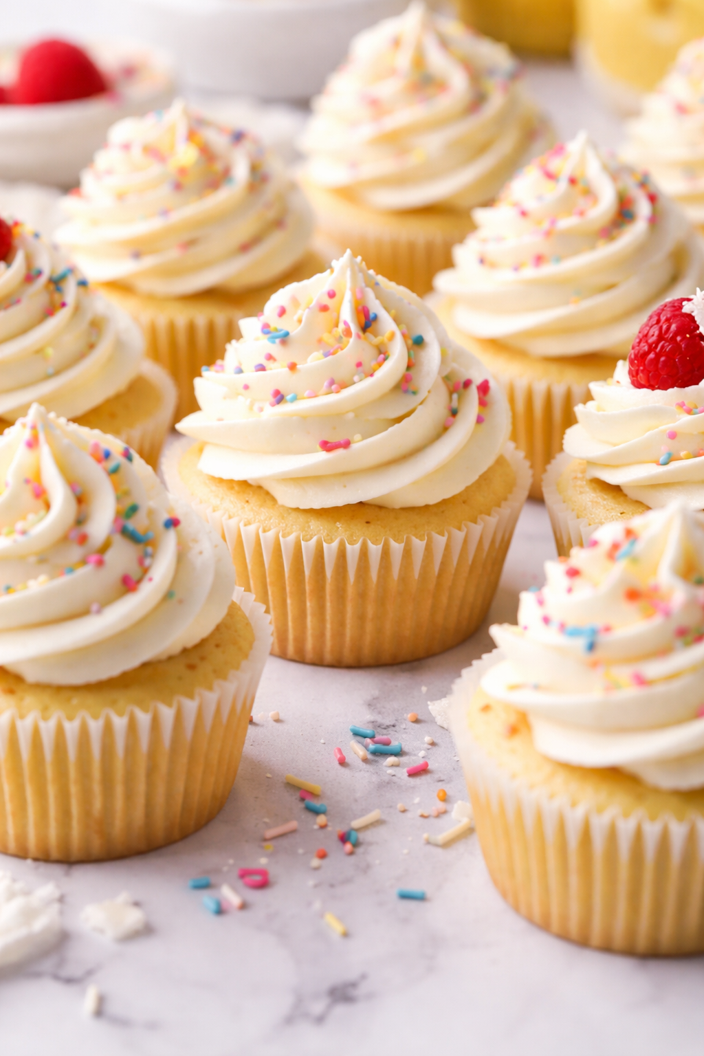 Classic Vanilla Cupcakes (Soft, Fluffy & Bakery-Style)