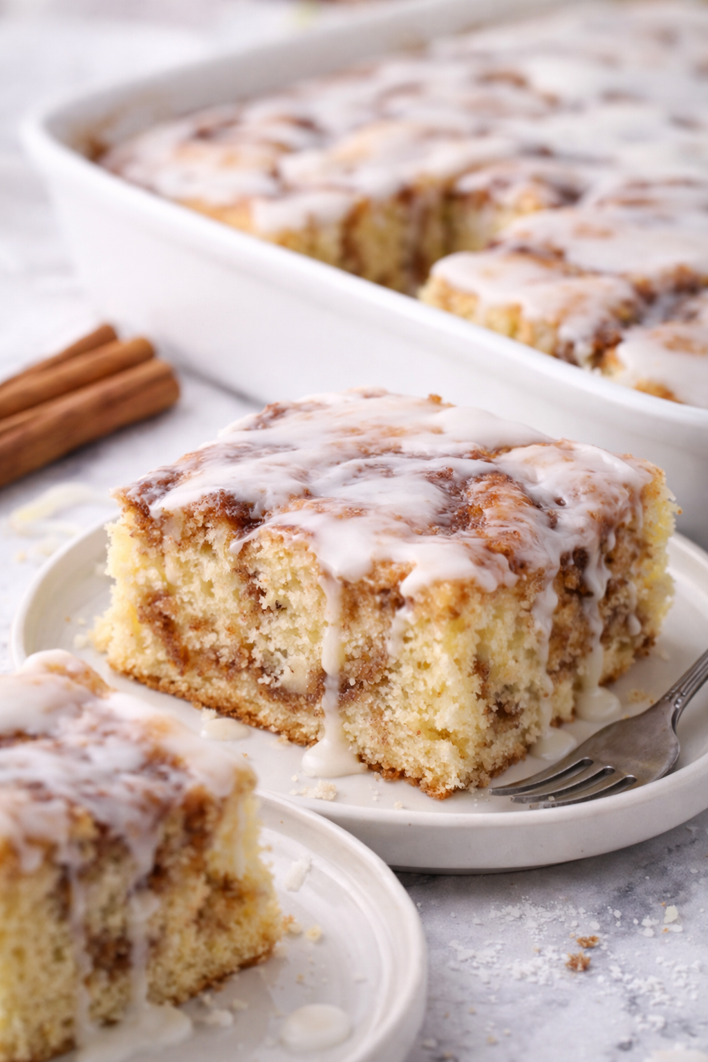 Easy Cinnamon Roll Cake (Soft, Gooey & Irresistible)